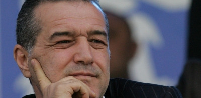 Becali: DNA sa-si vada de treaba! Nu e caz de puscarie!