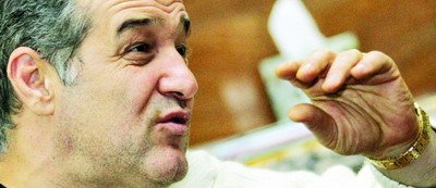 Gigi mana-sparta : 10.000 de euro pe noapte la hotel!
