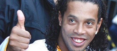 Ronaldinho: In sfarsit sunt la Milan. Ma scuzati pentru intarziere