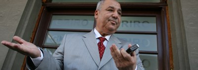 Taher: Strainii vor fi profesori pentru romani