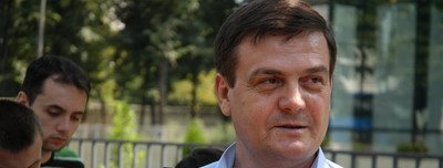 Il sustinem pe Becali in razboiul cu Sandu!