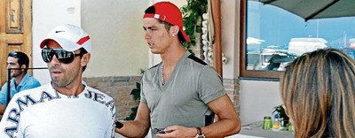 Ronaldo s-a refugiat in insula Capri!