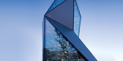 Euro-premiu! O statueta cu 11.000 de cristale merge la Madrid!
