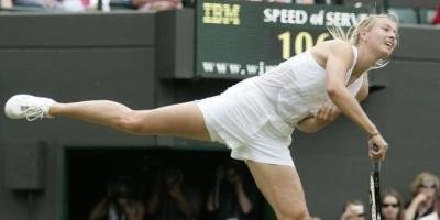 Cum s-a imbracat Sharapova la Wimbledon
