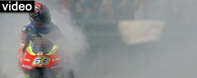 Senzatie! Si-a facut nevoile pe pista in timpul cursei