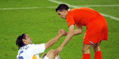 L Equipe: Jucandu-se cu focul, Romania s-a ars