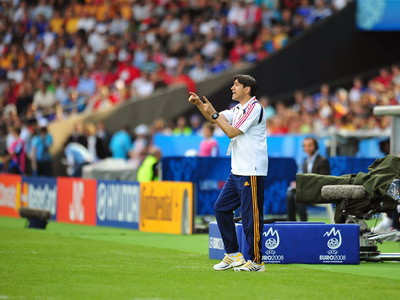 Piturca: Vom juca ofensiv cu Olanda