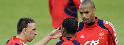 VIDEO: Henry si Ribery il ingrijoreaza pe Domenech!