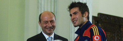 Basescu vede pe viu Romania - Franta!