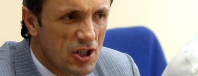 Mutu sa plece la Chelsea, sa scape de datorii