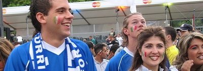 Vezi ce au primit fotbalistii Italiei la sosirea in Austria!