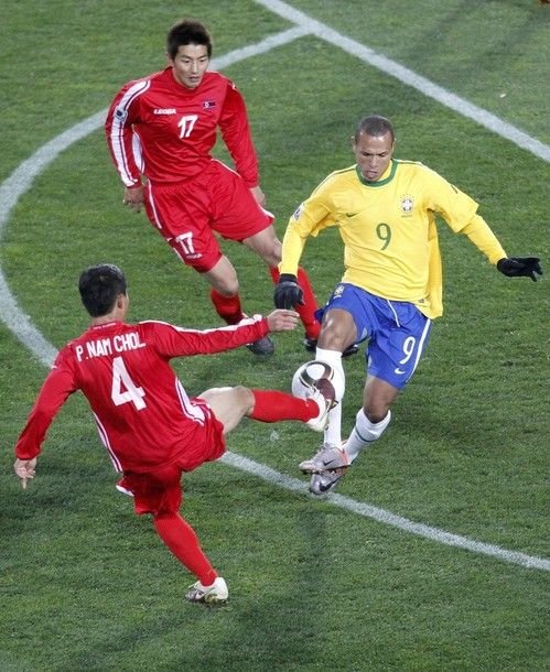 Brazilia, descatusata de super golul lui Maicon! Brazilia 2-1 Coreea de Nord! Vezi rezumat_18