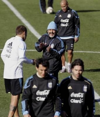 FOTO / De ce a ingenuncheat Maradona la ultimul antrenament al Argentinei!