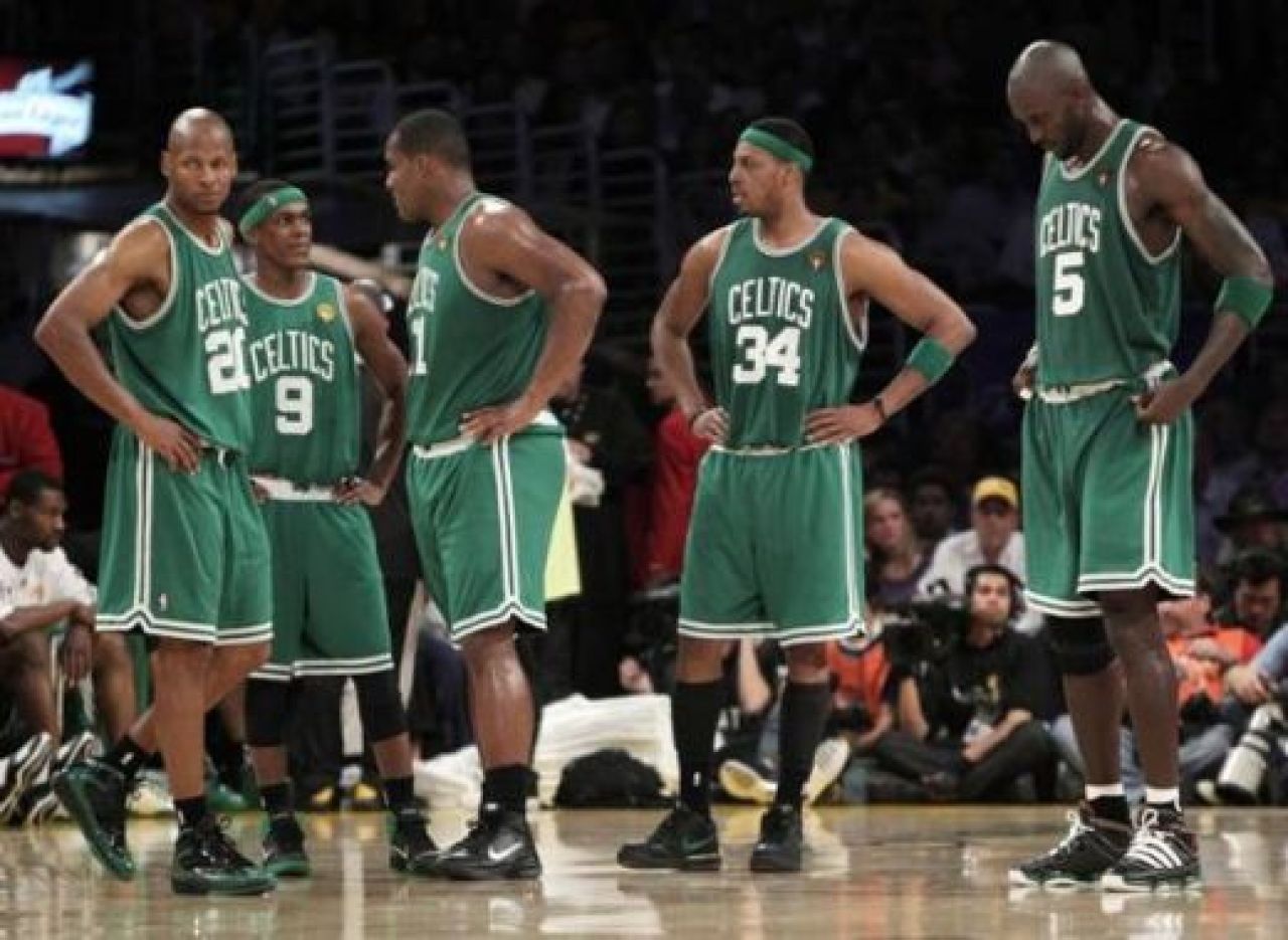 Lakers a batut Boston! Cel mai tare slam al finalei: Vezi care este scorul finalei VIDEO _11