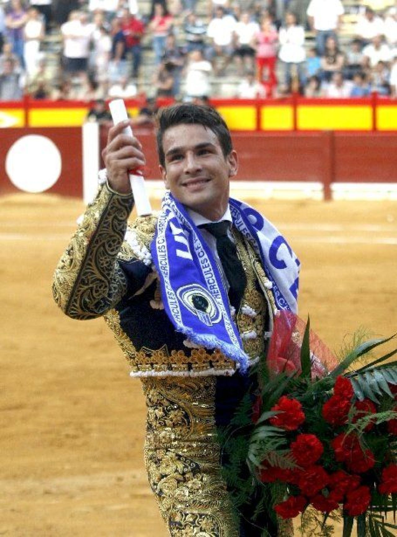 Danciulescu a promovat ca golgeter in Primera! Va da de Messi si Cristiano Ronaldo la anul! Trimite-i mesajul tau!_13
