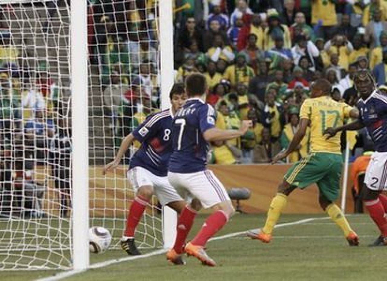 RUSINOS: Franta pleaca in genunchi de la Mondial! Franta 1-2 Africa de Sud! Vezi rezumatul_12