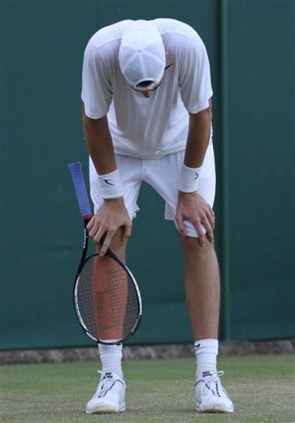 VIDEO / Cel mai LUNG meci din istoria tenisului s-a terminat dupa 3 zile! Vezi reactia lui Isner_11