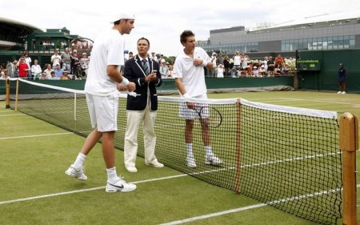 VIDEO / Cel mai LUNG meci din istoria tenisului s-a terminat dupa 3 zile! Vezi reactia lui Isner_14