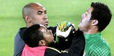 BATAIE la antrenamentul Braziliei! Julio Cesar si Luisao, aproape sa-si dea pumni! FOTO_3