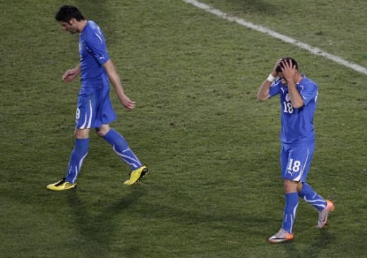 FOTO / Cum a PLANS Quagliarella dupa ce a fost eliminat de la Mondial! Nu mai voia sa plece de pe teren:_3