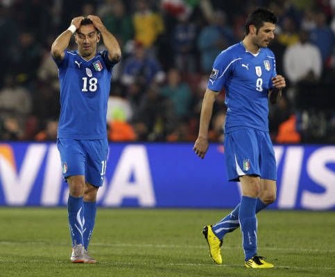 FOTO / Cum a PLANS Quagliarella dupa ce a fost eliminat de la Mondial! Nu mai voia sa plece de pe teren:_6