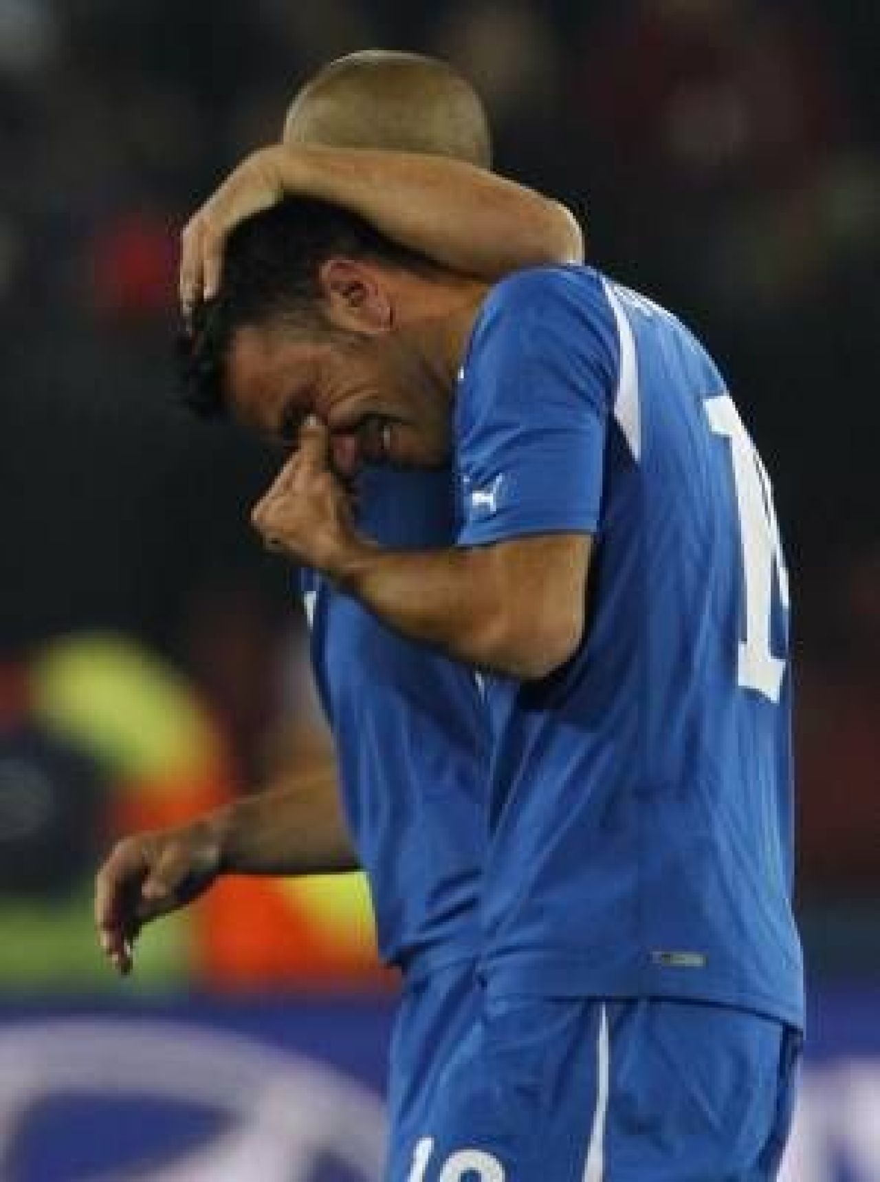 FOTO / Cum a PLANS Quagliarella dupa ce a fost eliminat de la Mondial! Nu mai voia sa plece de pe teren:_13