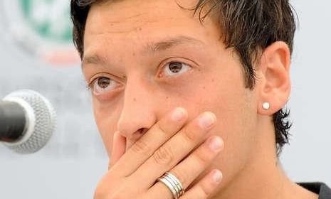 Drama pentru Mesut Ozil inaintea meciului cu Anglia: i-a murit bunica!