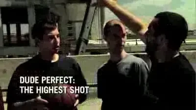 Faza zilei! Cos de record mondial: cum dai cos la un panou aflat la 15 metri inaltime!