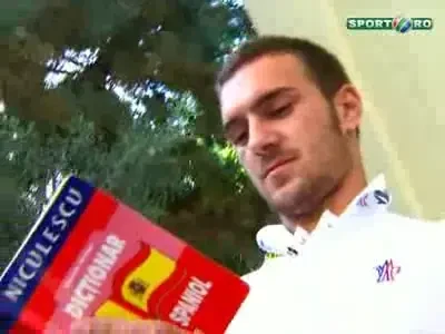 VIDEO Alexe invata pentru BAC! Sper sa nu am parte de profesori stelisti!