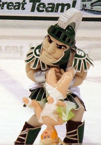FOTO / TOP 20 mascote PORNO :)_11