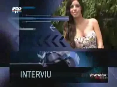 Da! Sexy si rea! Natalia Mateut conduce TT