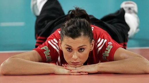 Dinamo va da in Liga Campionilor peste femeia care i-a sucit mintile lui Montolivo!_16