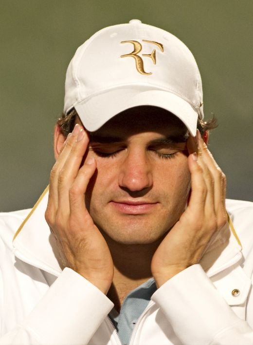 FOTO Federer, cu ochii in lacrimi! A ajuns pe 3 in clasamentul ATP! Vezi ce probleme are!_4