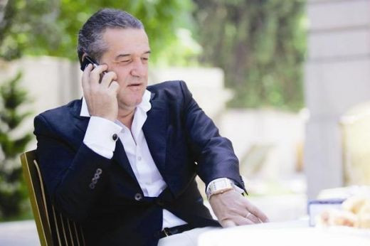 Becali vrea sa isi imprime initialele pe tricourile Stelei! Cum dribleaza TVA-ul: