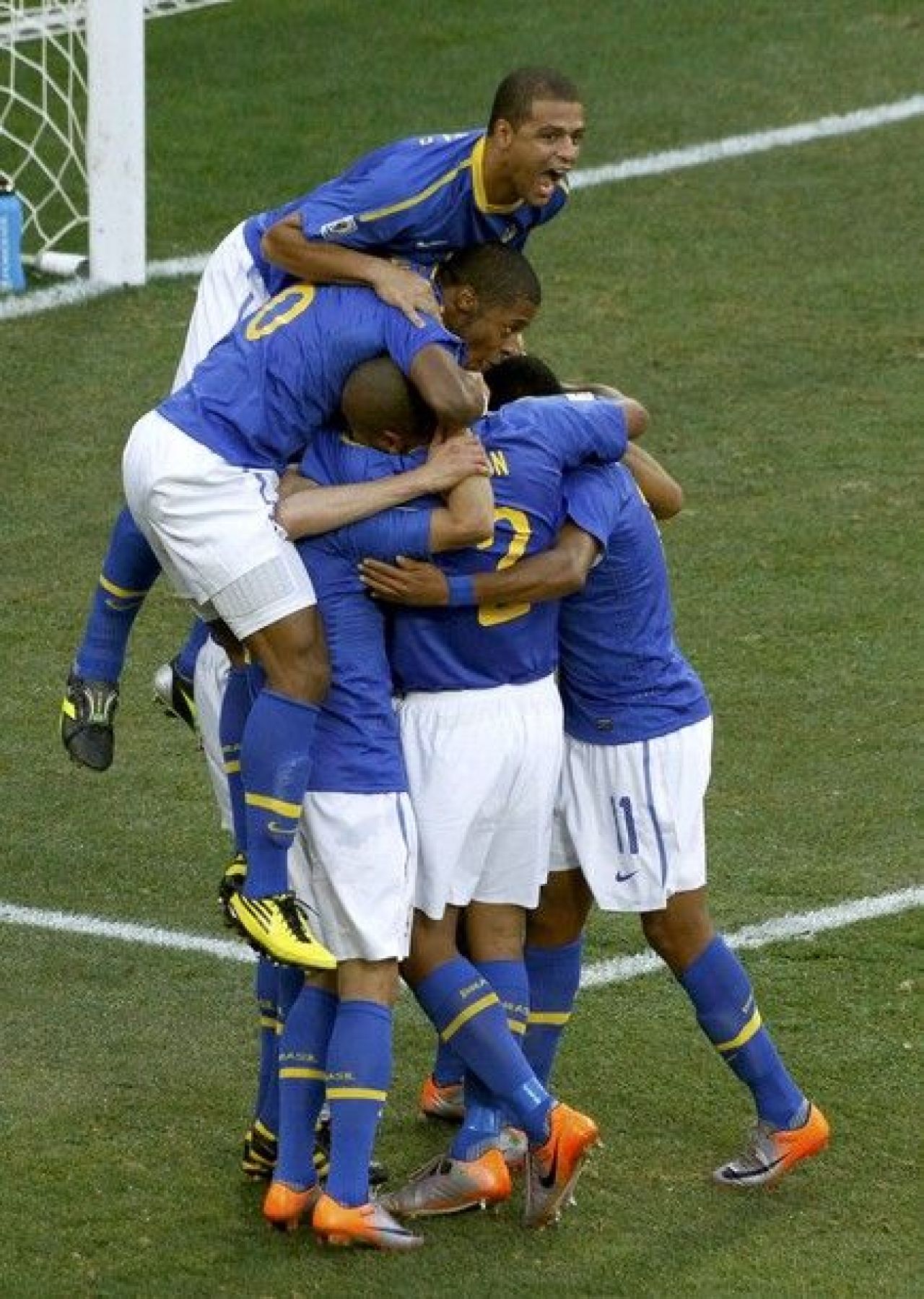 Brazilia este eliminata de la Mondial: Olanda 2-1 Brazilia! Vezi aici rezumatul_3