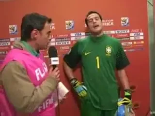 VIDEO / Julio Cesar intr-o CRIZA DE NERVI dupa eliminarea Braziliei: