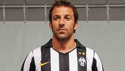 FOTO / Asa arata noul echipament al lui Juventus