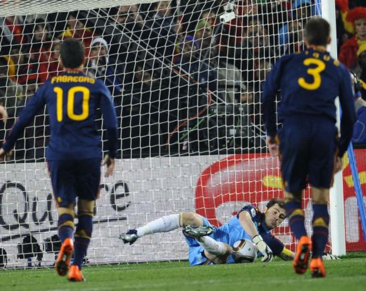 Imagini incredibile! 2 penaltyuri ratate, unul anulat si unul neacordat dupa un fault CLAR in doar 3 minute!_3