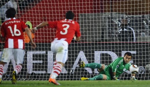 Imagini incredibile! 2 penaltyuri ratate, unul anulat si unul neacordat dupa un fault CLAR in doar 3 minute!_14