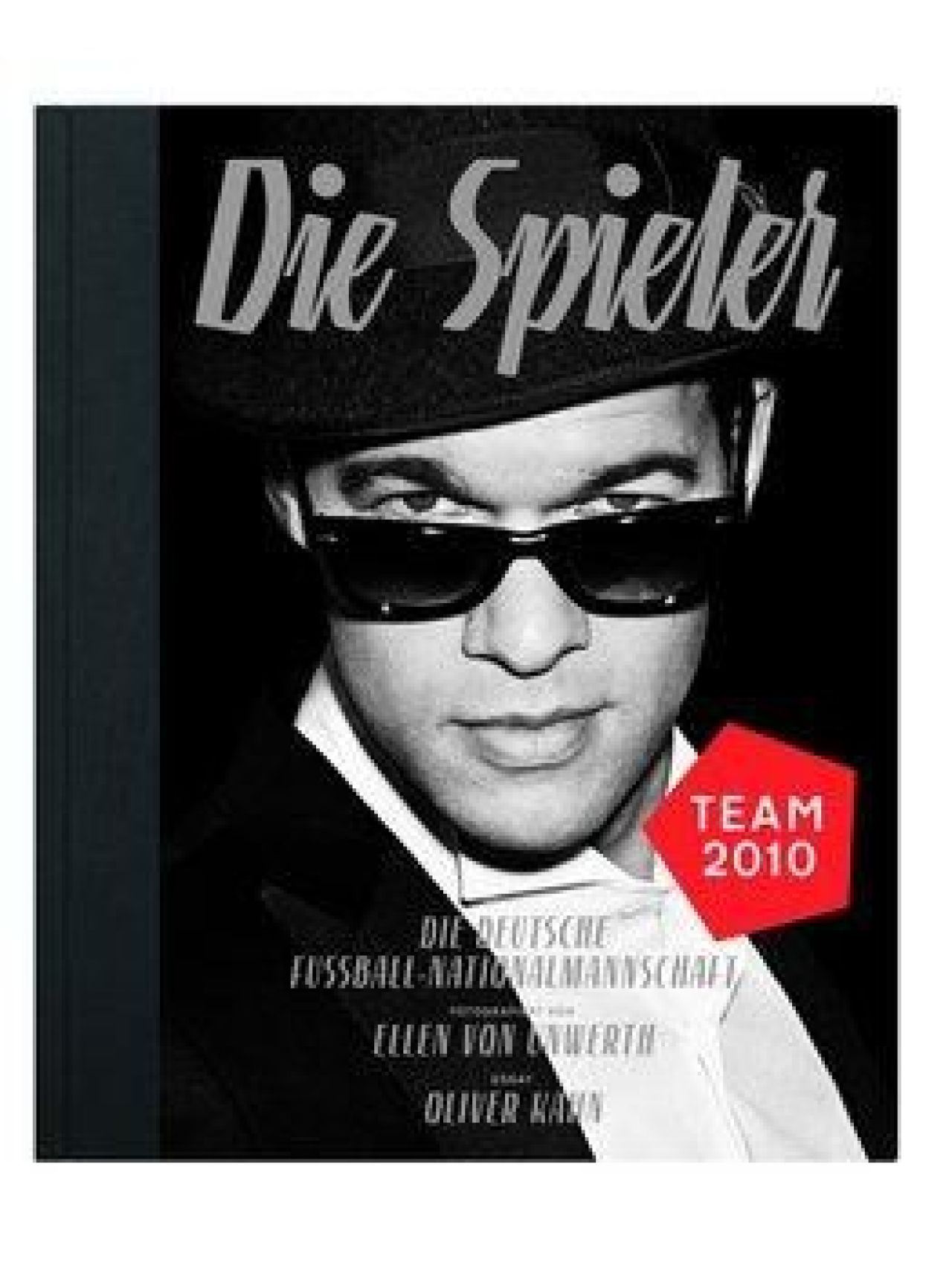 SOC in Germania! Caracatita prezicatoare a ales Spania in finala Cupei Mondiale!_3