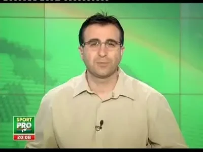 Super imagini! Era sa se lase cu bataie la barul lui Doroftei in timpul meciului Spania - Germania