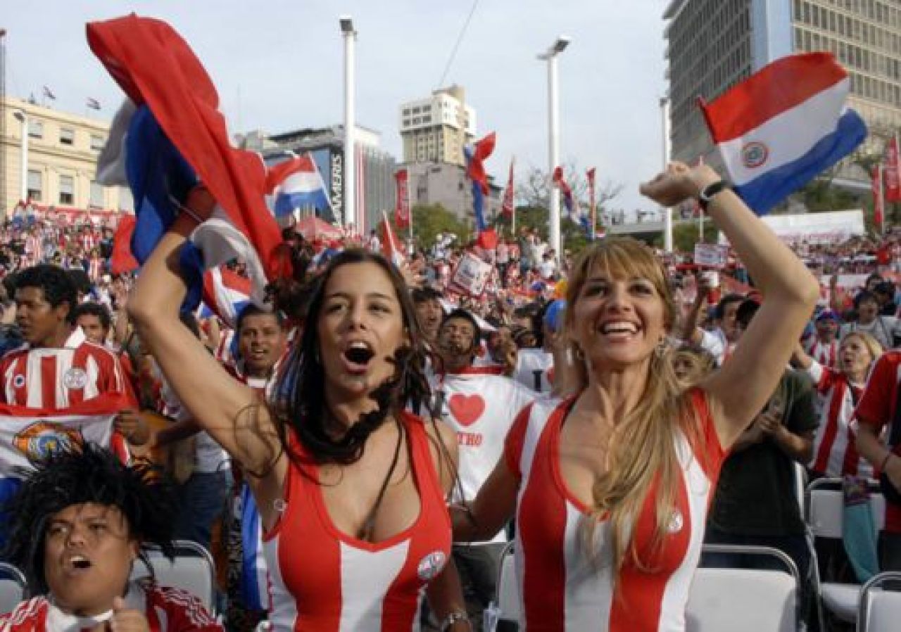 Dorismar sau Larissa Riquelme? Care e cea mai BUNA femeie de la Mondial?_29