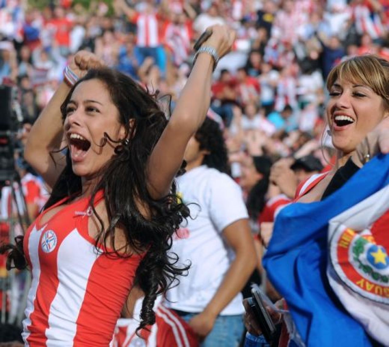 Dorismar sau Larissa Riquelme? Care e cea mai BUNA femeie de la Mondial?_46