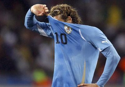 Forlan: E spectaculos sa termini in primele 4!