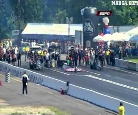 VIDEO Accident groaznic! Un pilot a murit dupa ce a scapat controlul masinii!