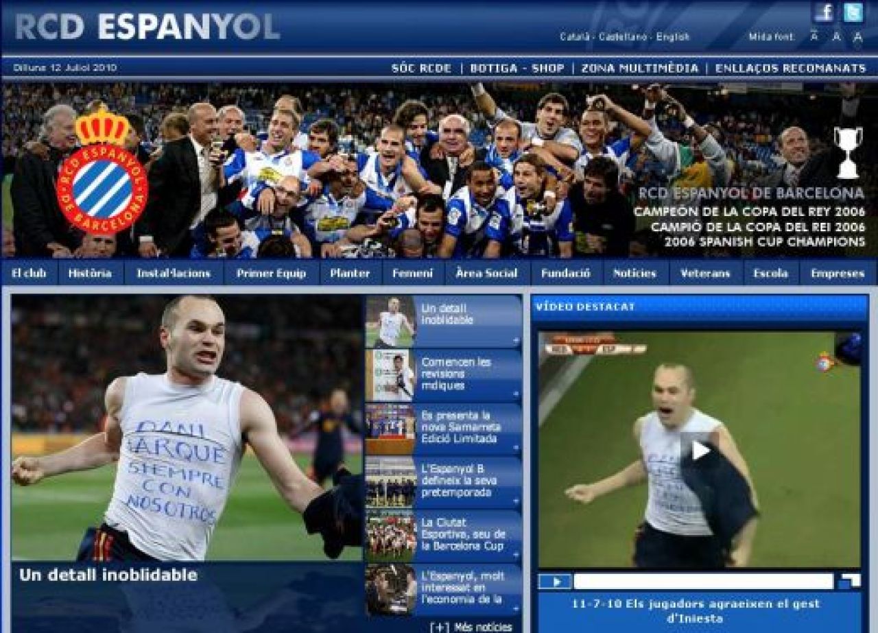 Iniesta, povestea omului care a scris istorie pentru Spania! Vezi ce mesaj a avut pe tricou!_3