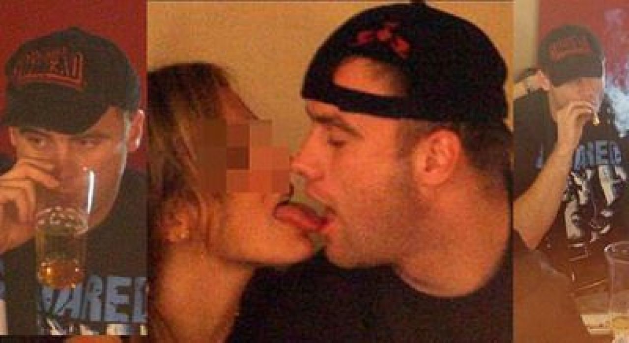 Fumeaza de rupe, bea si a fost prins alaturi de iubita in ipostaze indecente! Vezi ce nou coleg are Mutu_4