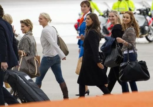 500.000 de persoane s-au adunat sa ii vada pe Robben si compania la Amsterdam!_2