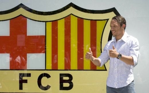 FOTO / Adriano a fost prezentat la Barca: 
