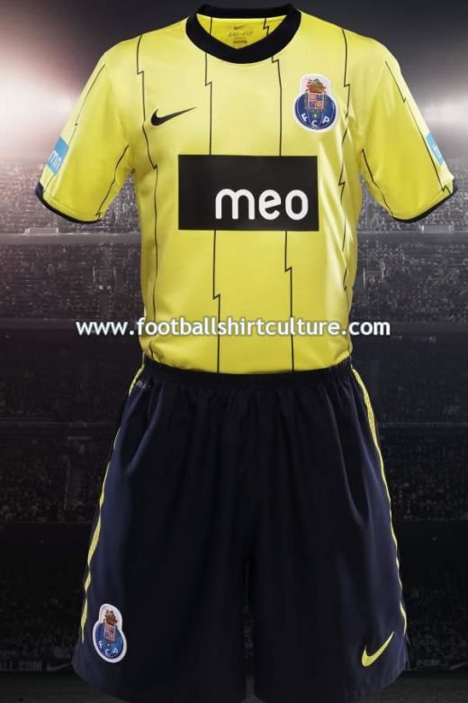 FOTO: Sapunaru isi trage echipament GALBEN! Vezi cum vor arata tricourile lui Porto!